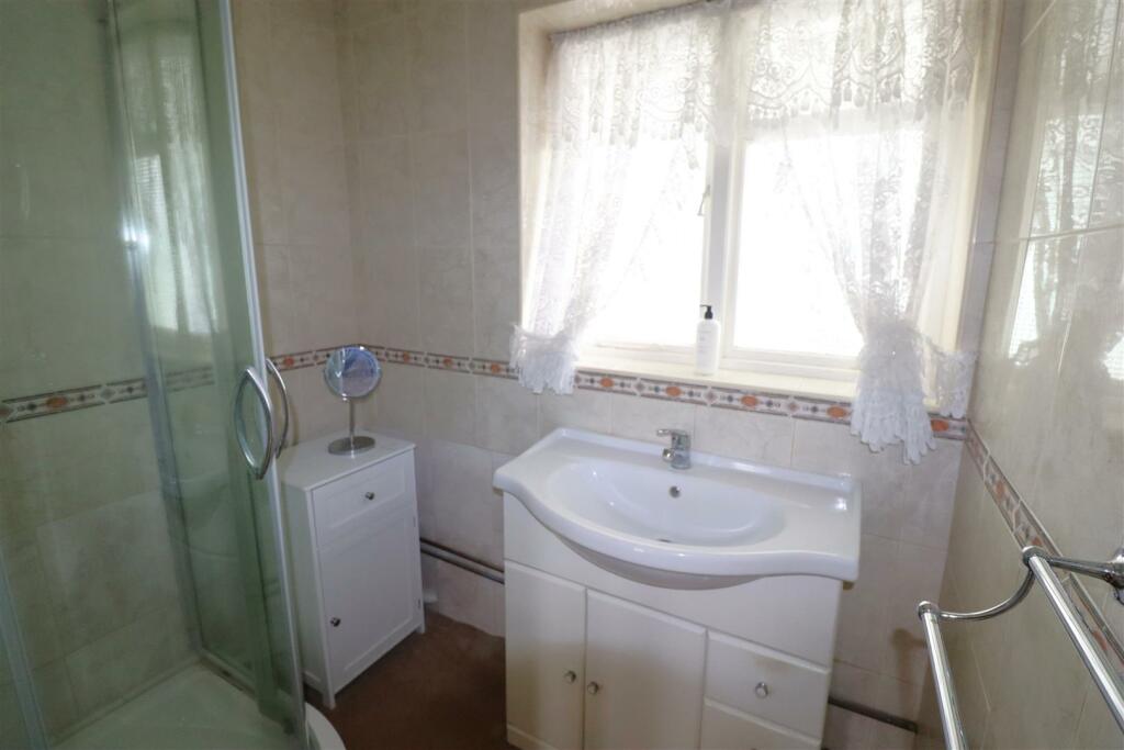 S ROOM 2.JPG