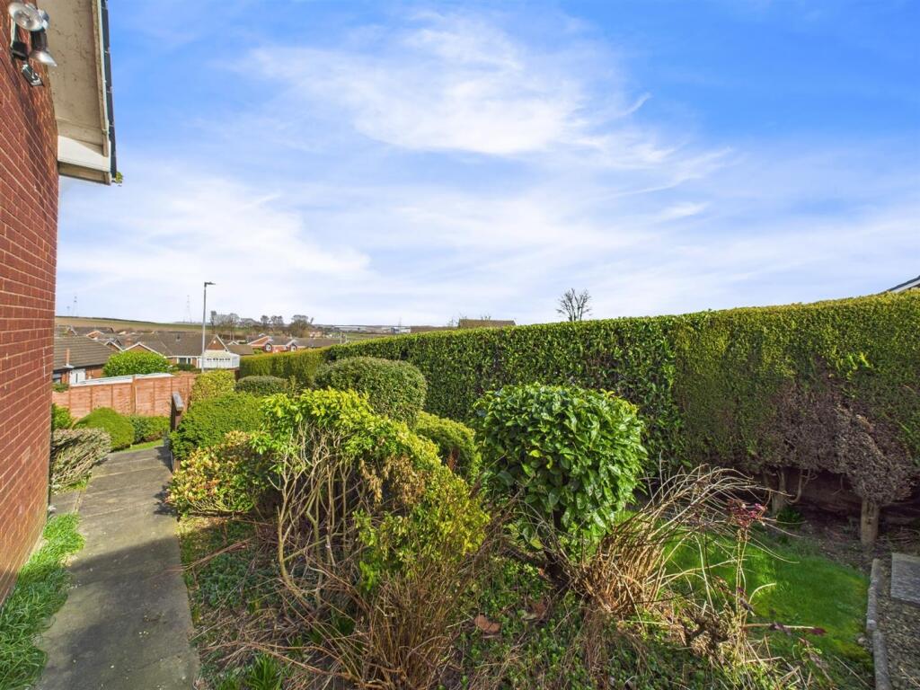 2 The Links Featherstone (21).jpg