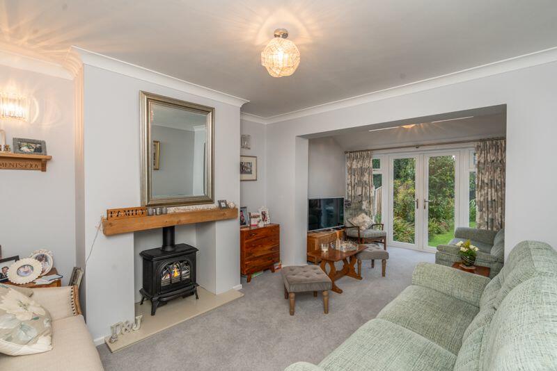 EXTENDED LOUNGE