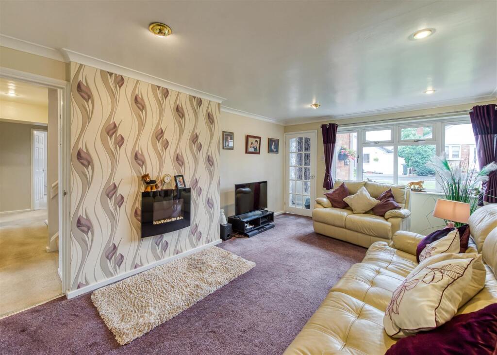 8 Barrington Close-19.jpg