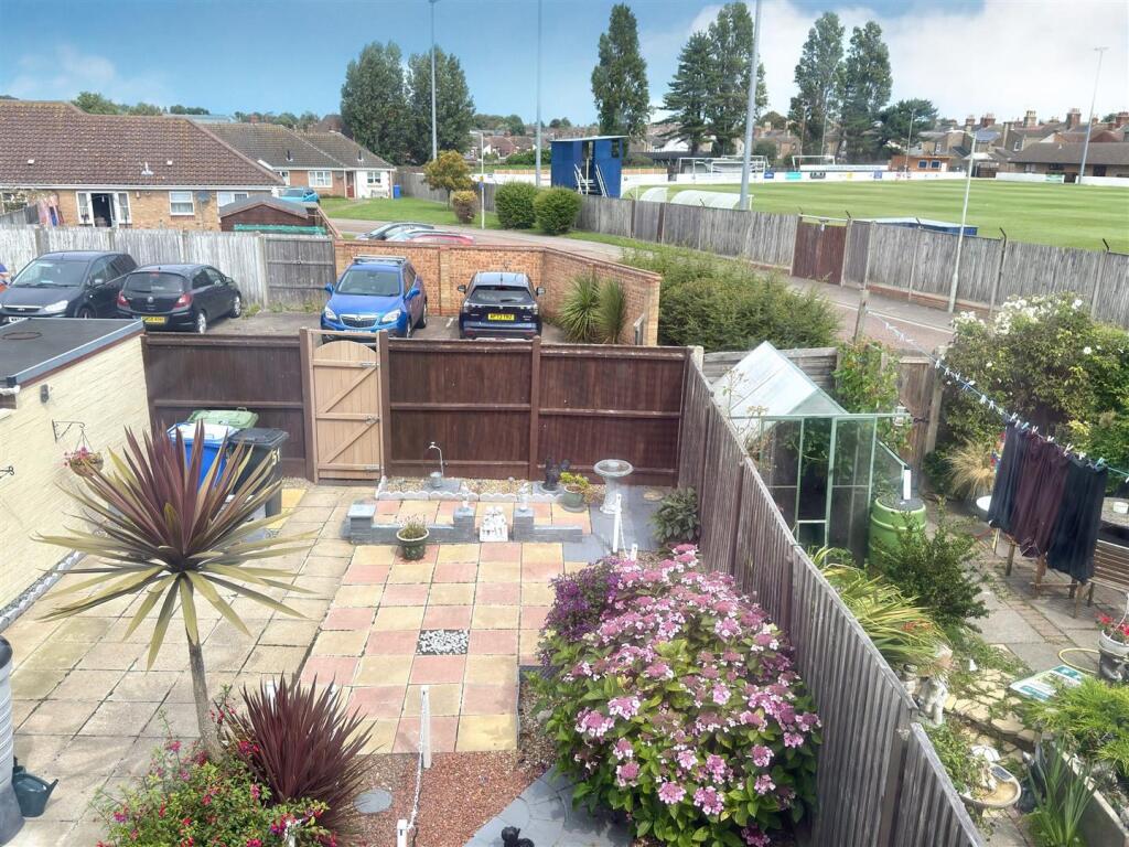 GARDEN AND PARKING.jpg