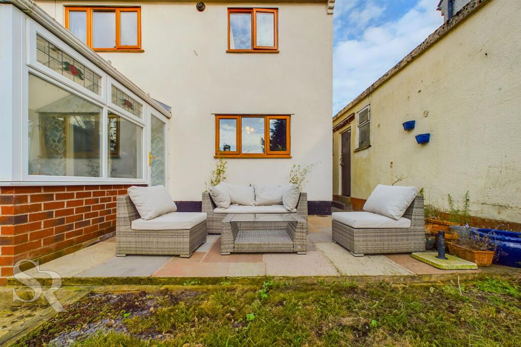 Al Fresco Garden Dining Patio