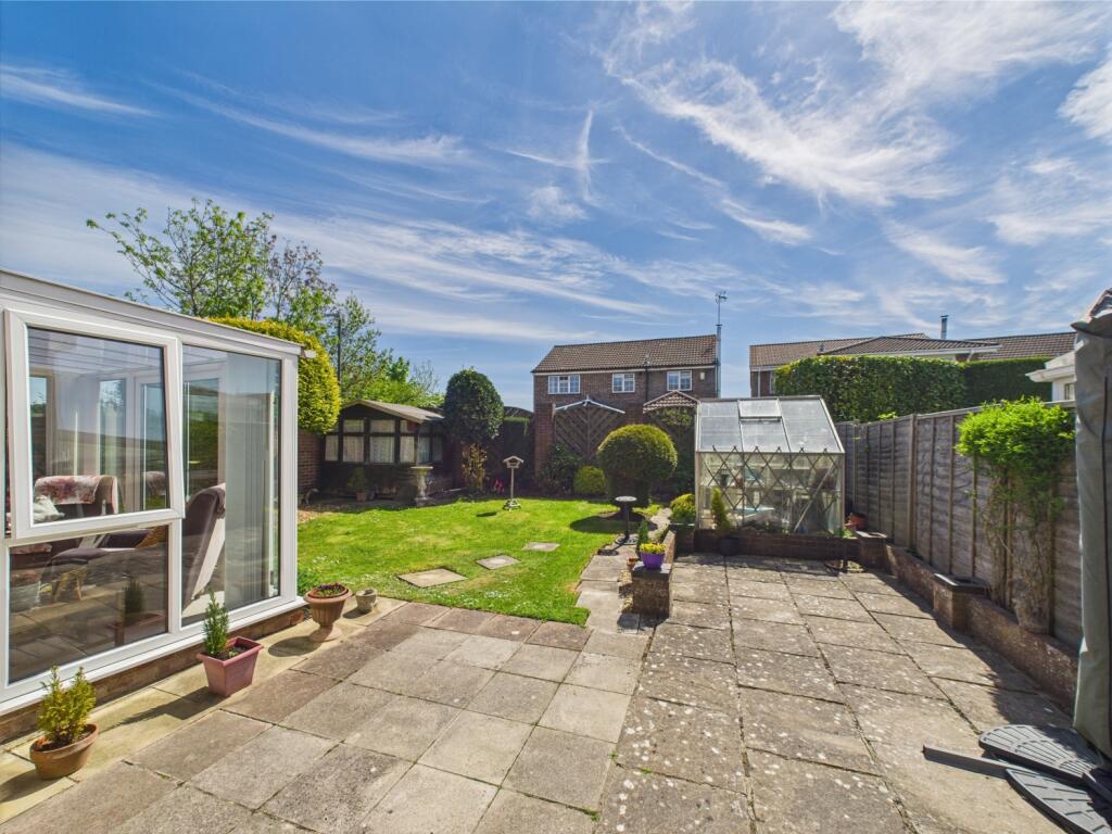 CAM02023G0-PR0134-STILL028