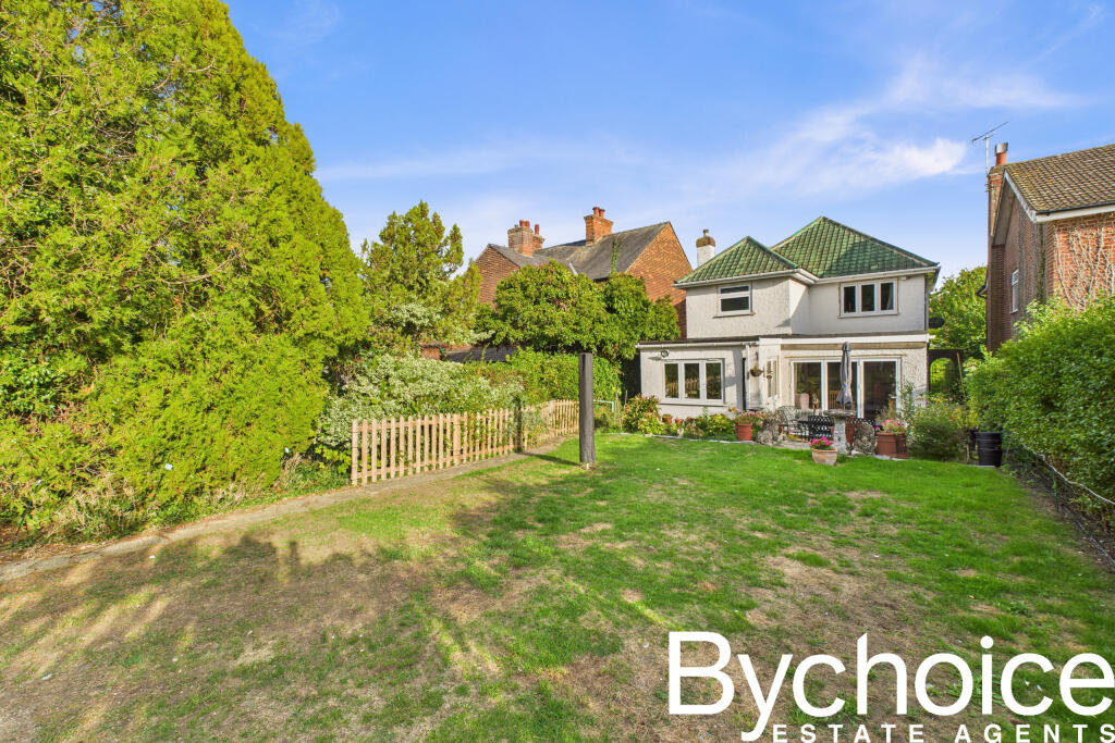 CAM05454G0-PR0057-STILL023