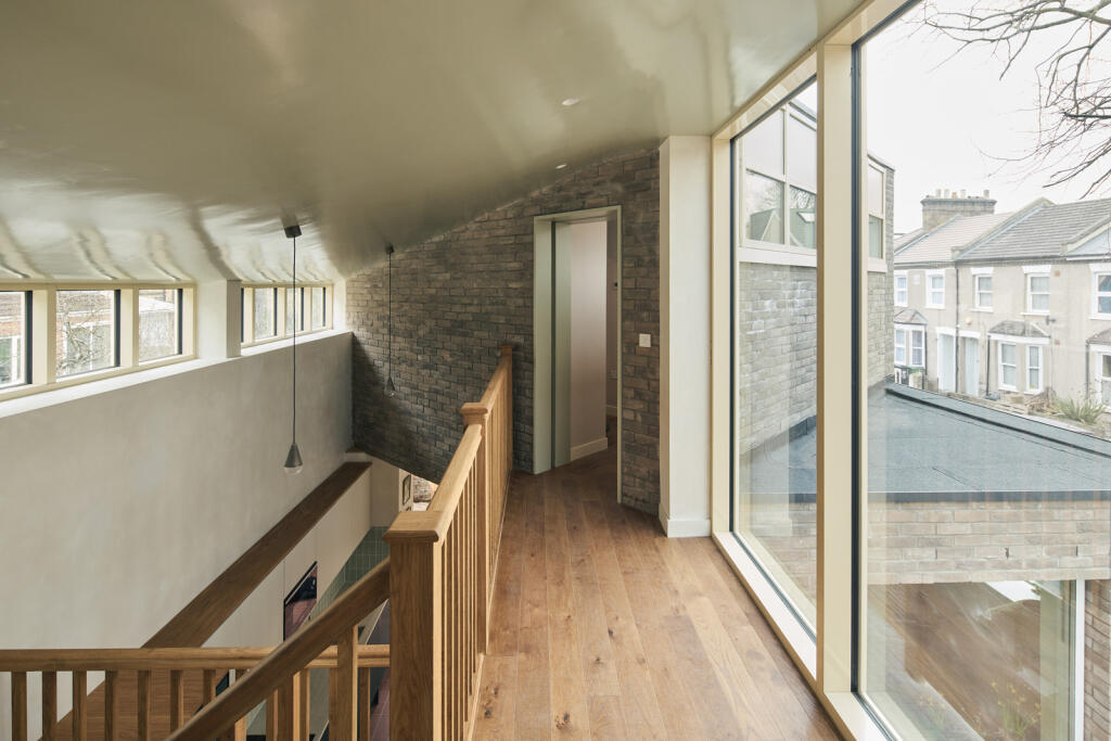 268549 - DGLA3432.jpg