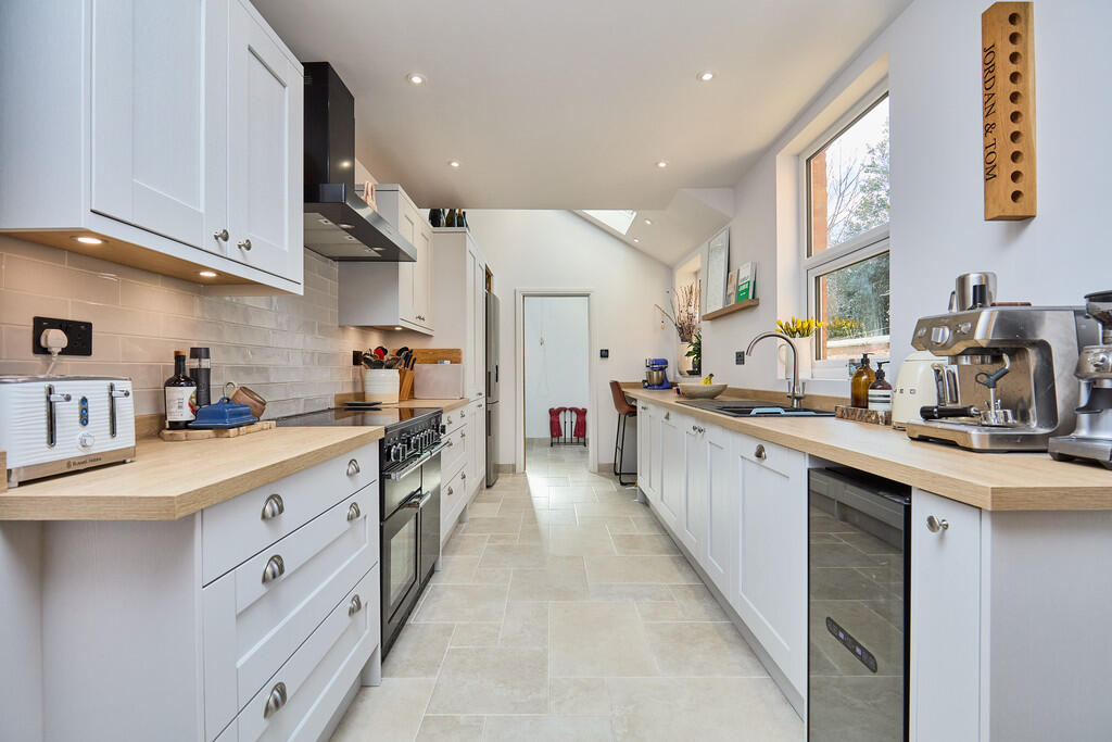 Edward Knight 202...