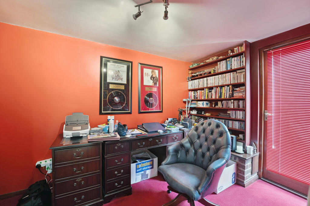 Cinema/Dining Room 2