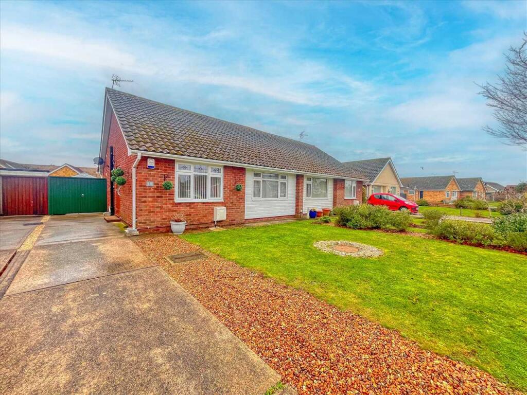 Laburnum Crescent, Frinton On Sea, kirby cross