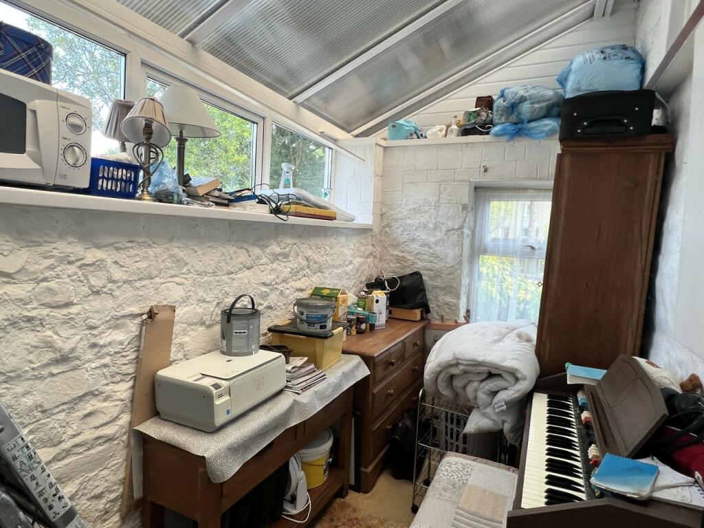 Garden room
