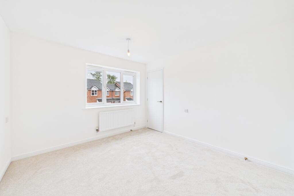 CAM03162G0-PR0335-STILL009