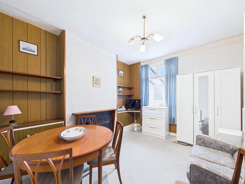 3 - Victorian terraced house.jpg