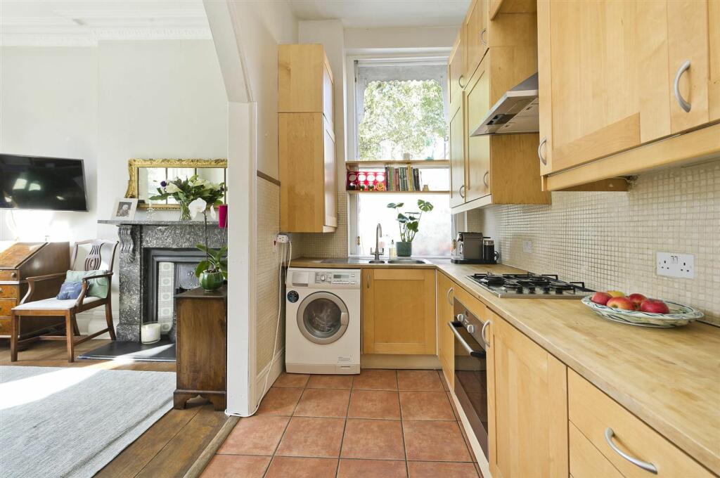 rgf@61 elgin cres-6448.jpg