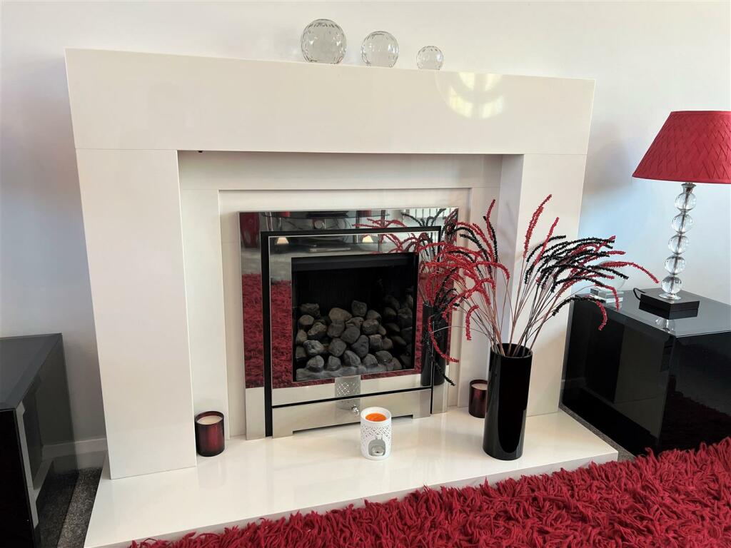 Fireplace.JPG