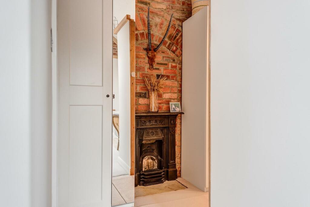 83TheWalk(InteriorNew)(5of33).jpg
