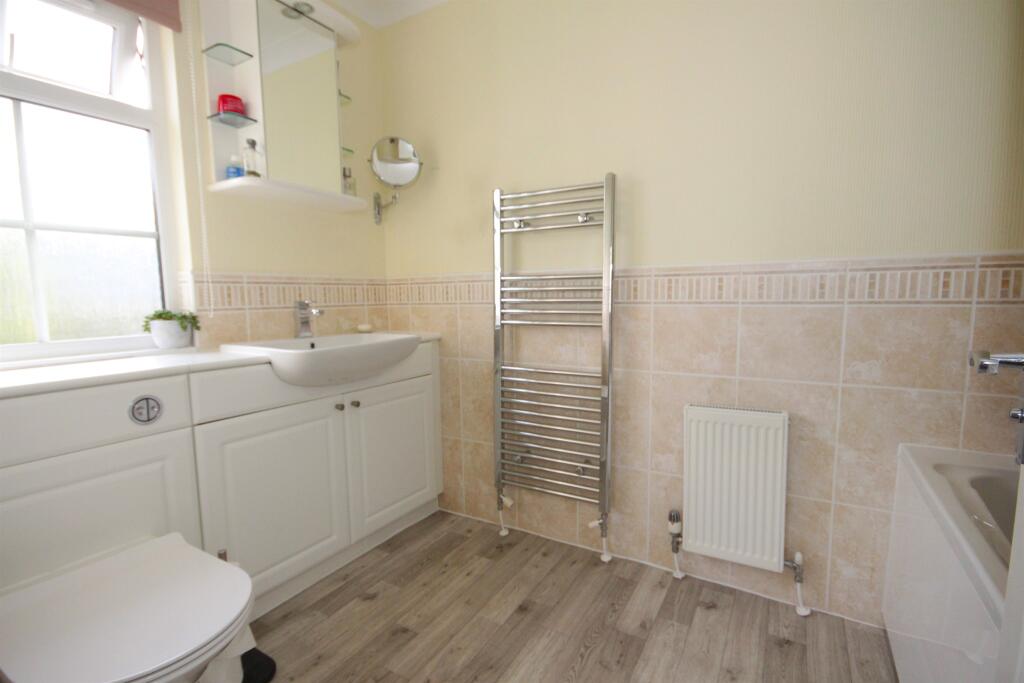 Ensuite Bathroom