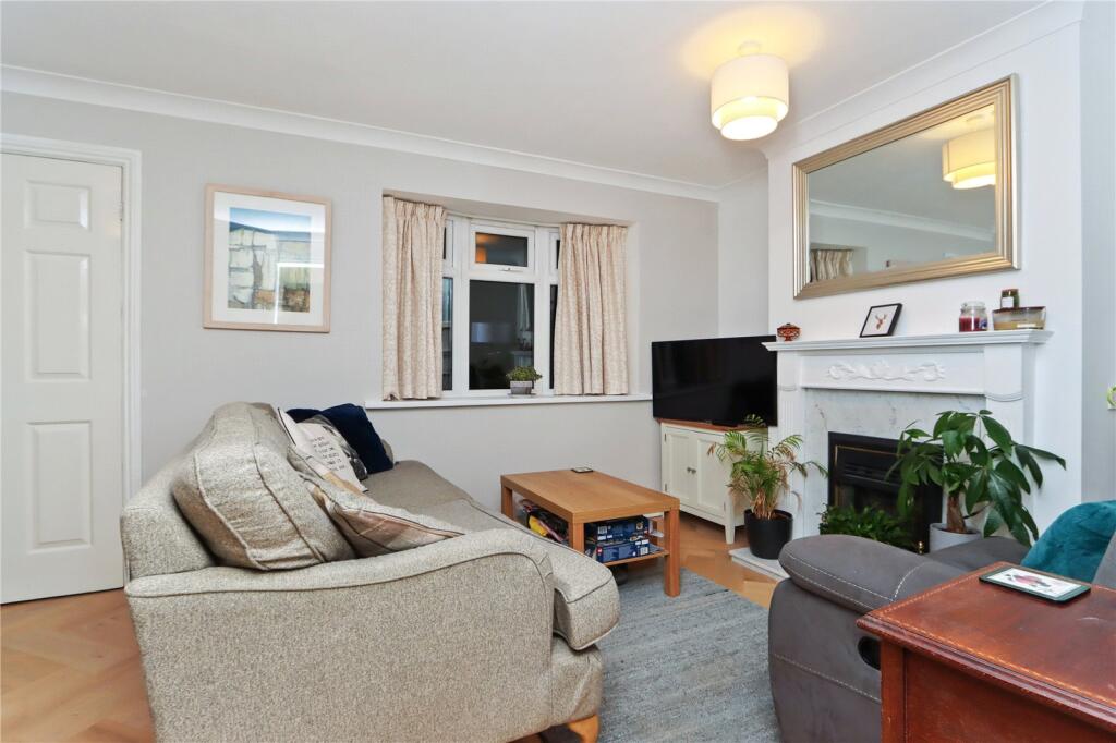 Living Room Pic 2