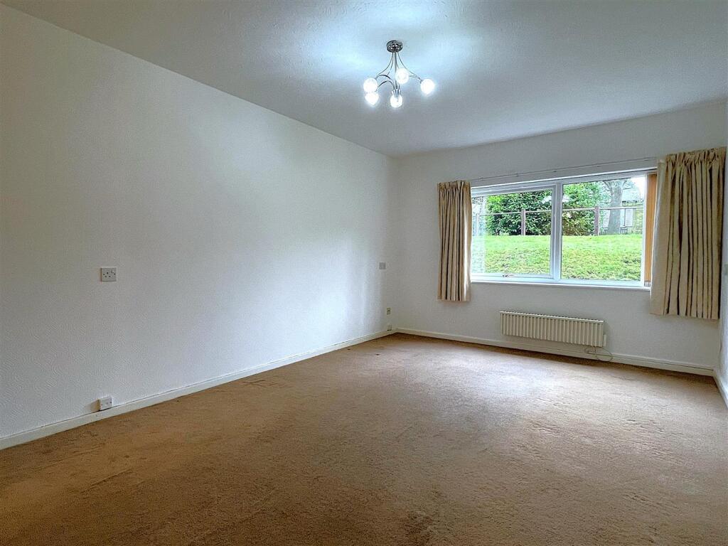 Lounge.jpg