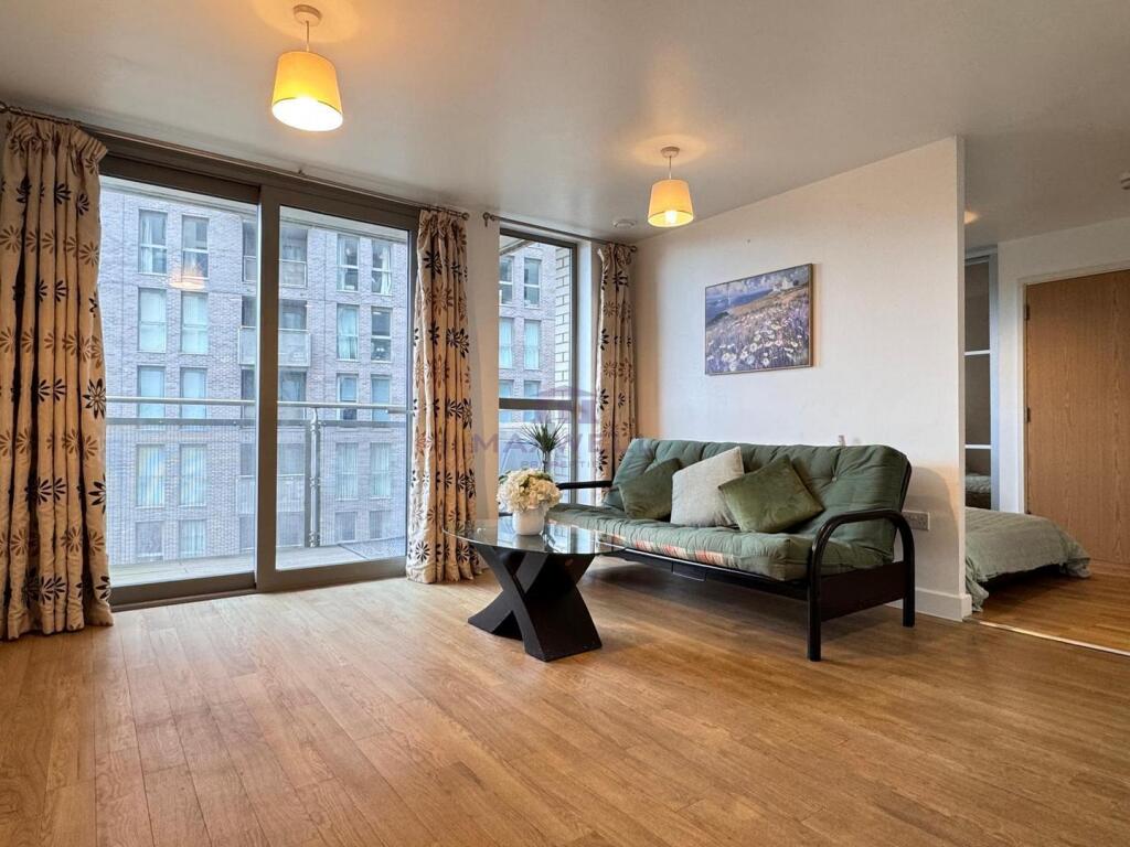 For Sale, Buy - Studio in London, Lewisham, SE13 -