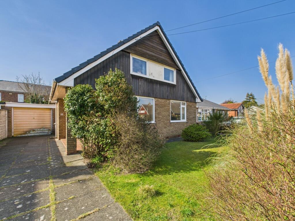 CAM02386G0-PR0119-STILL007