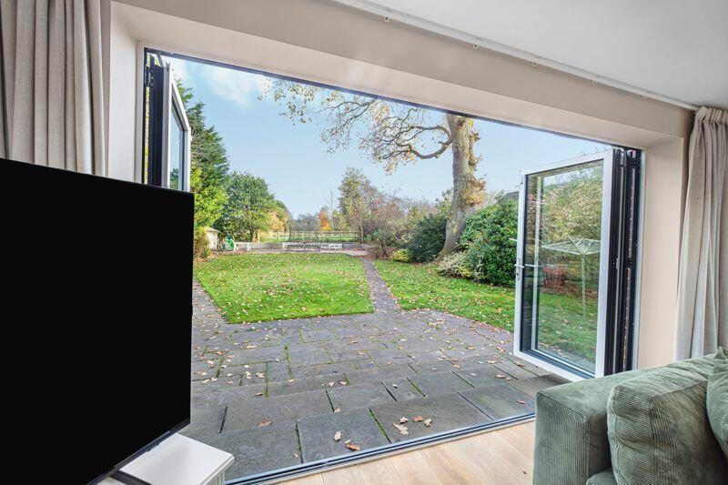 Bi-Folds opening into Garden