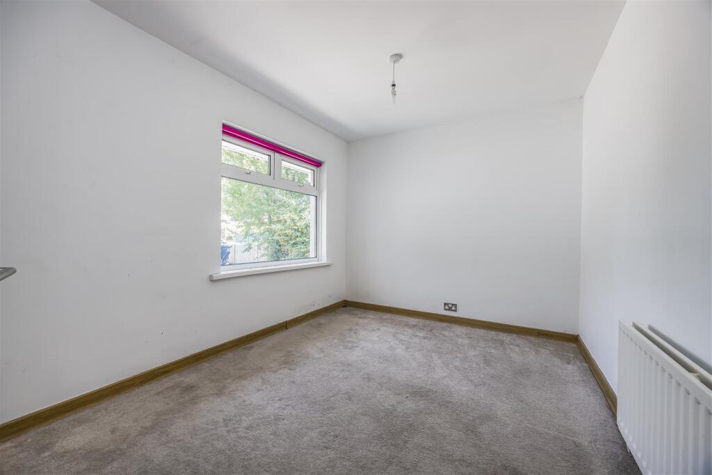 18 Warren Close, Hayling Island-PorticoMarketing-A