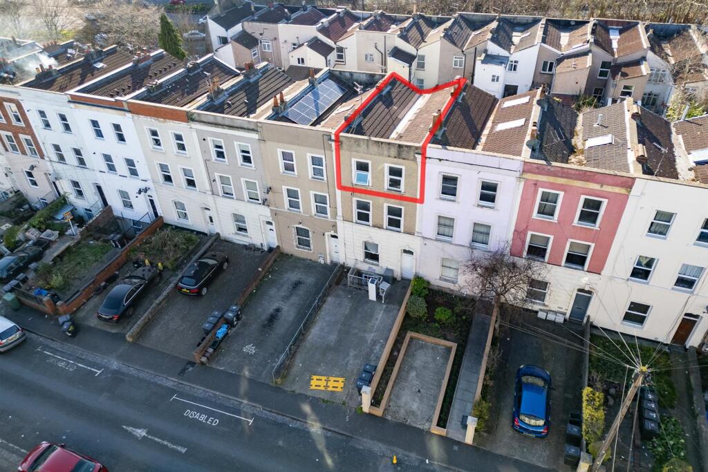 TFF, 36 Seymour Road, Easton, Bristol BS5 0UN | Le