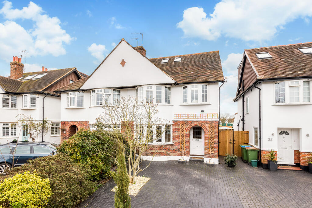 Vaughan Road, Thames Ditton, KT7