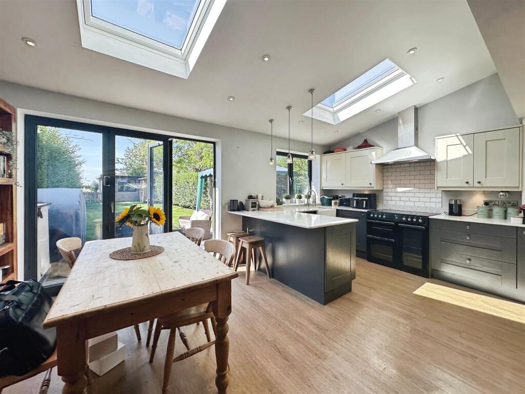 3eb47af5--4770-B03C-D69265DF11D8-18204-0000071DB34