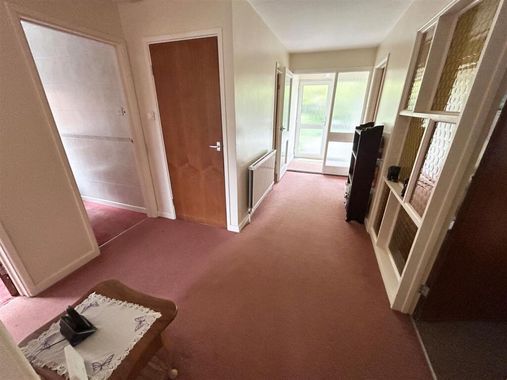 ENTRANCE HALLWAY