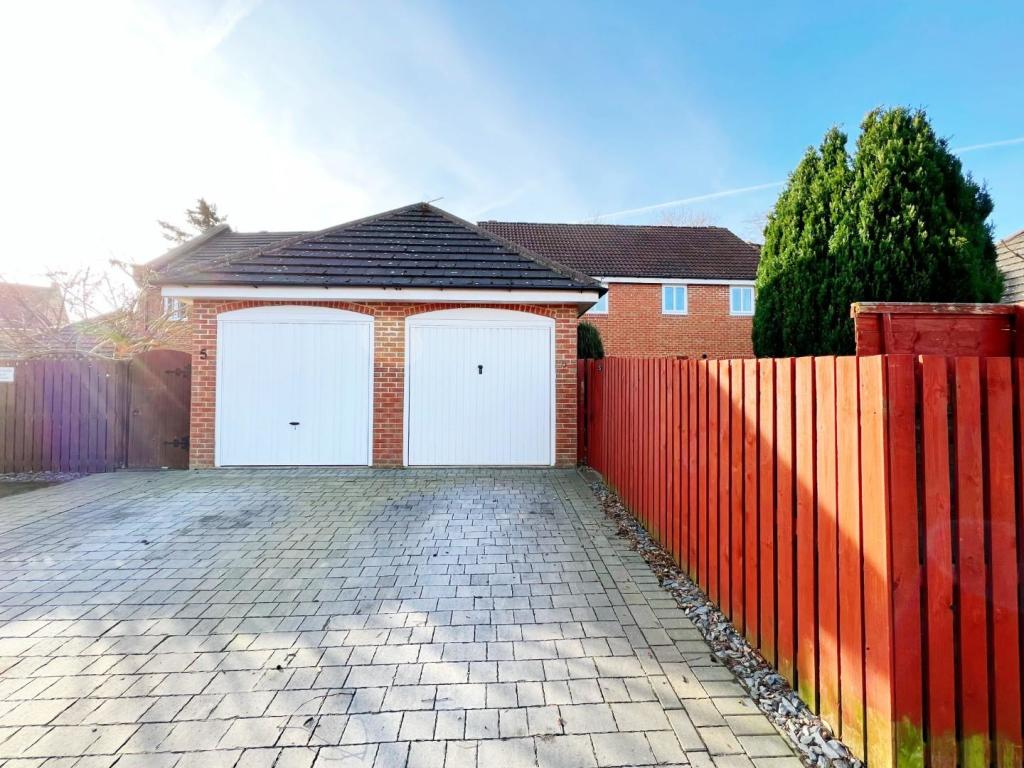 Garage &amp; Driveway.jpg