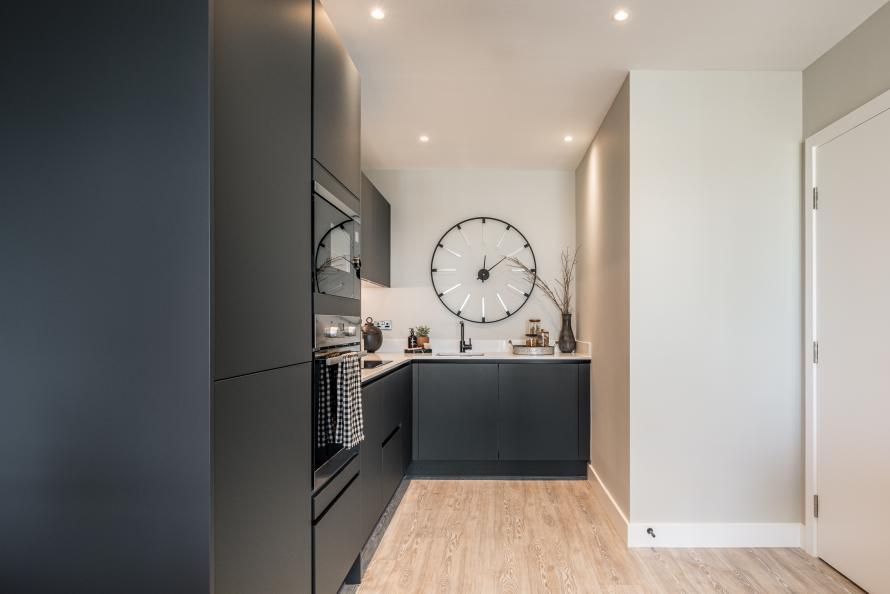 Kew Bridge Rise, 1 Bed show home,