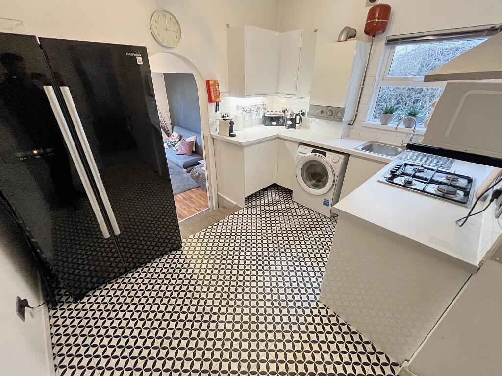 F1Kitchen1