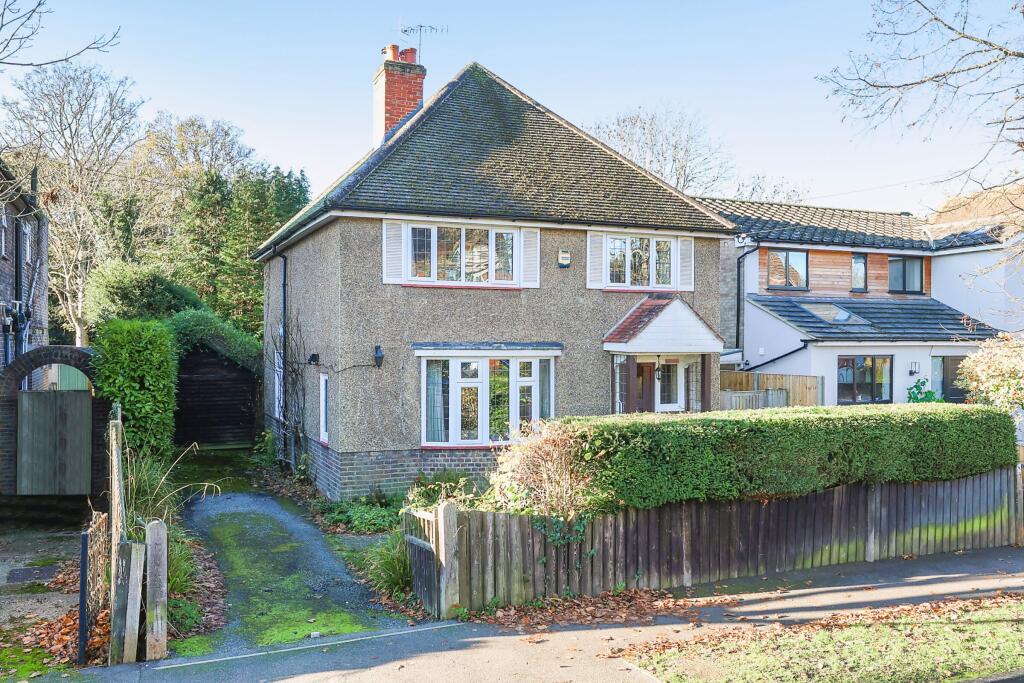 Ringley Avenue, Horley, Surrey, RH6