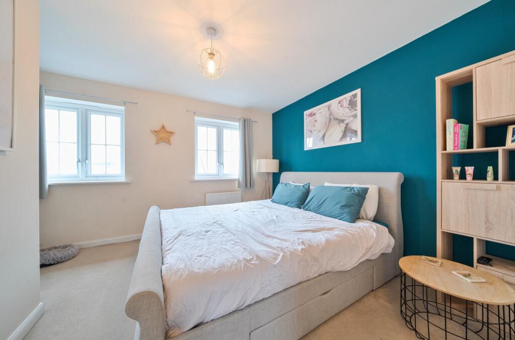 1380290-15-690e3a965005b-ARW-1