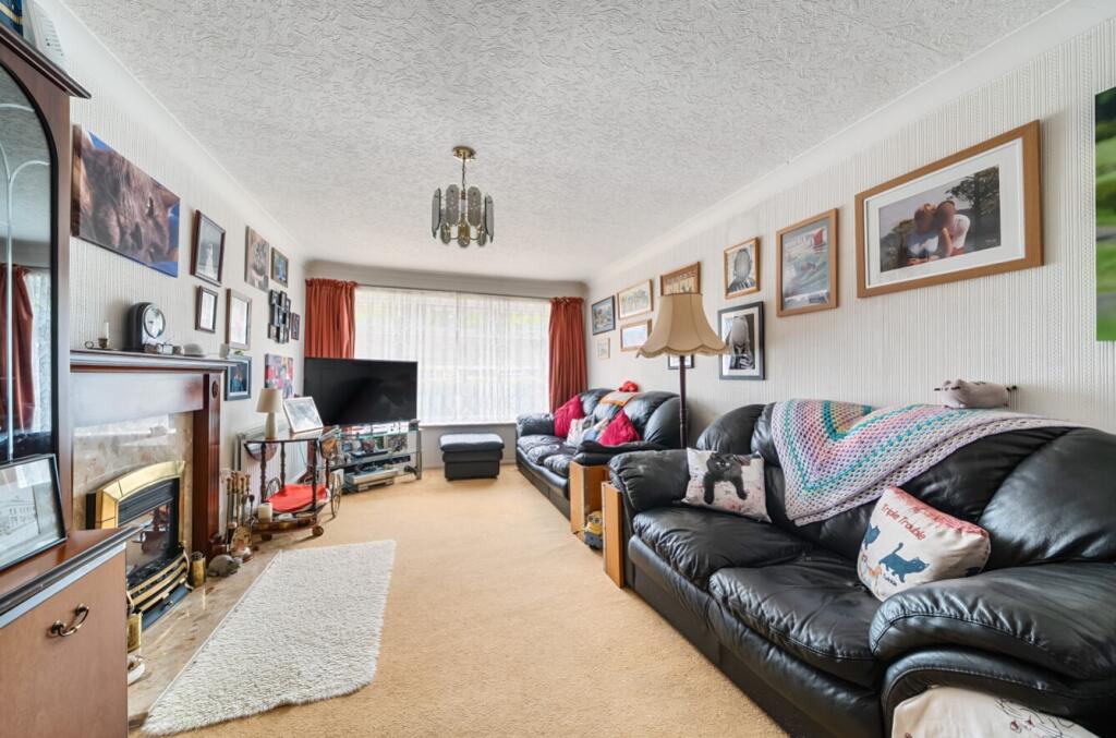 1303401-3-6841c97e7e6fd