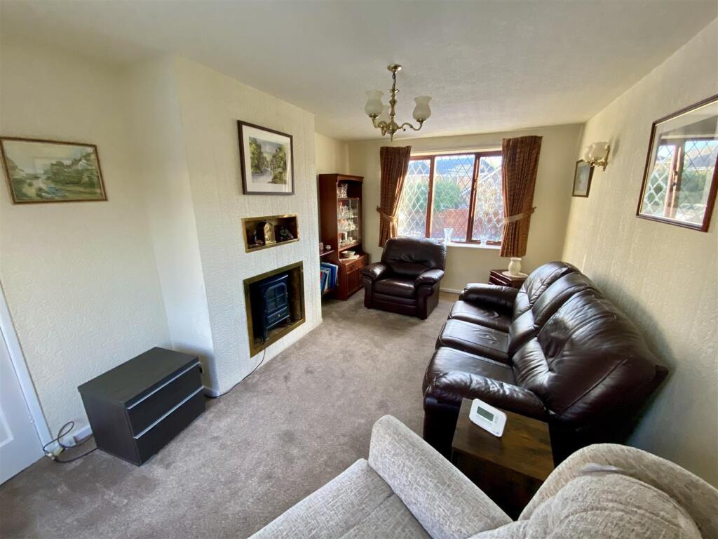 Bramleys Estate Agents - Sykes Avenue - Mirfield (