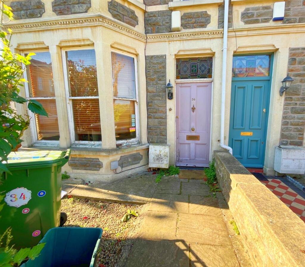 Front door and path.jpg