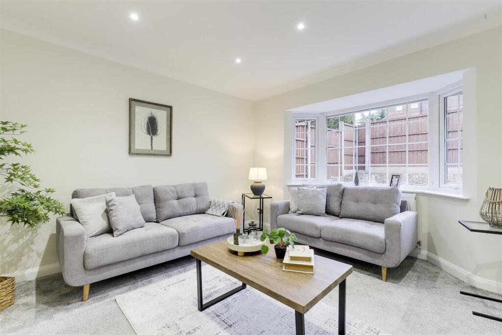 Burlington Road, Carlton, Nottinghamshire, NG4 3JJ