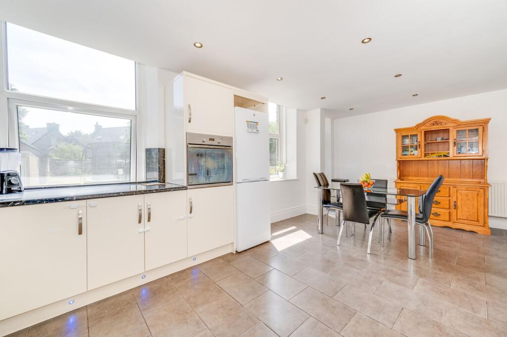 KITCHEN, DINER AND LIVING ROOM