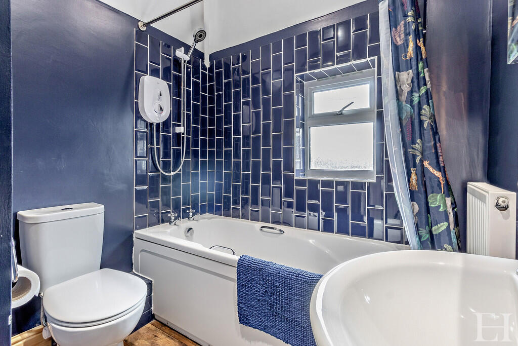 8660207-interiorW...