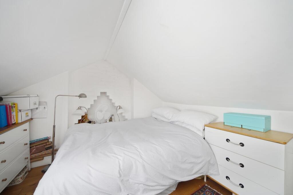 Kilburn Lane, Queens Park, London