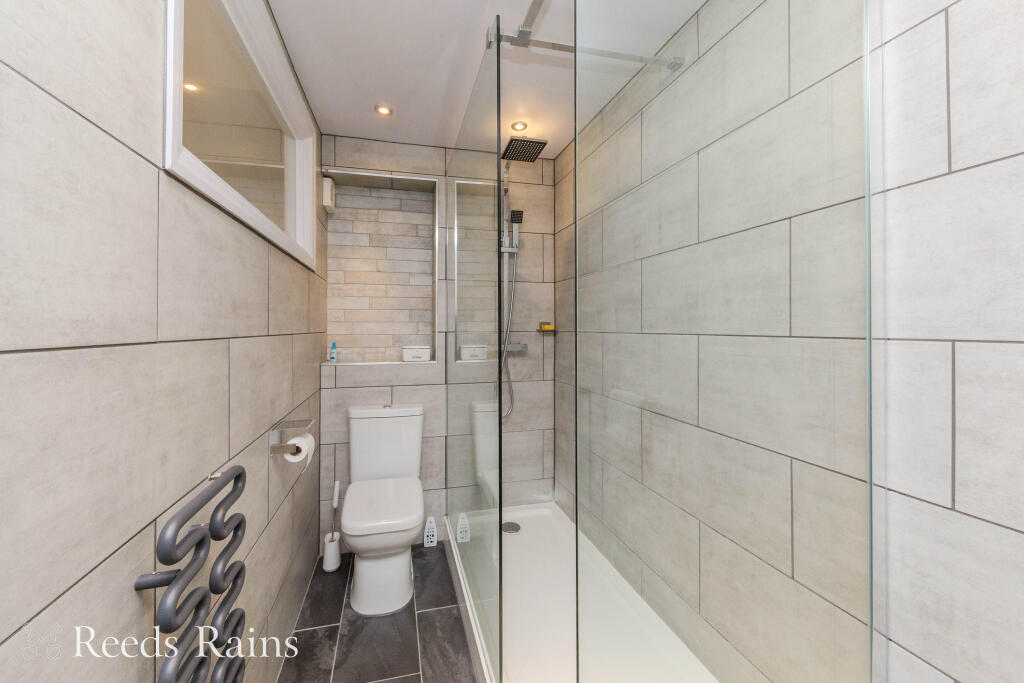 Shower Room/ WC