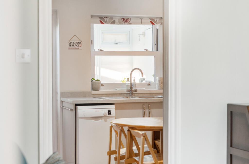 1383417-3-69207b1...