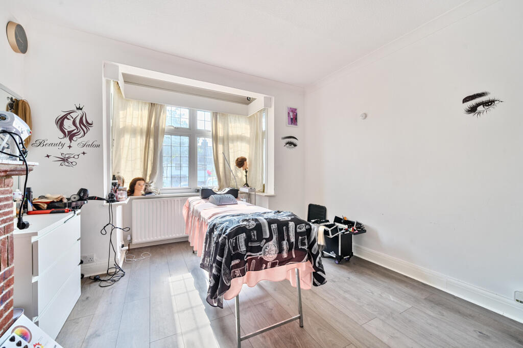 1289854-14-682dfd...