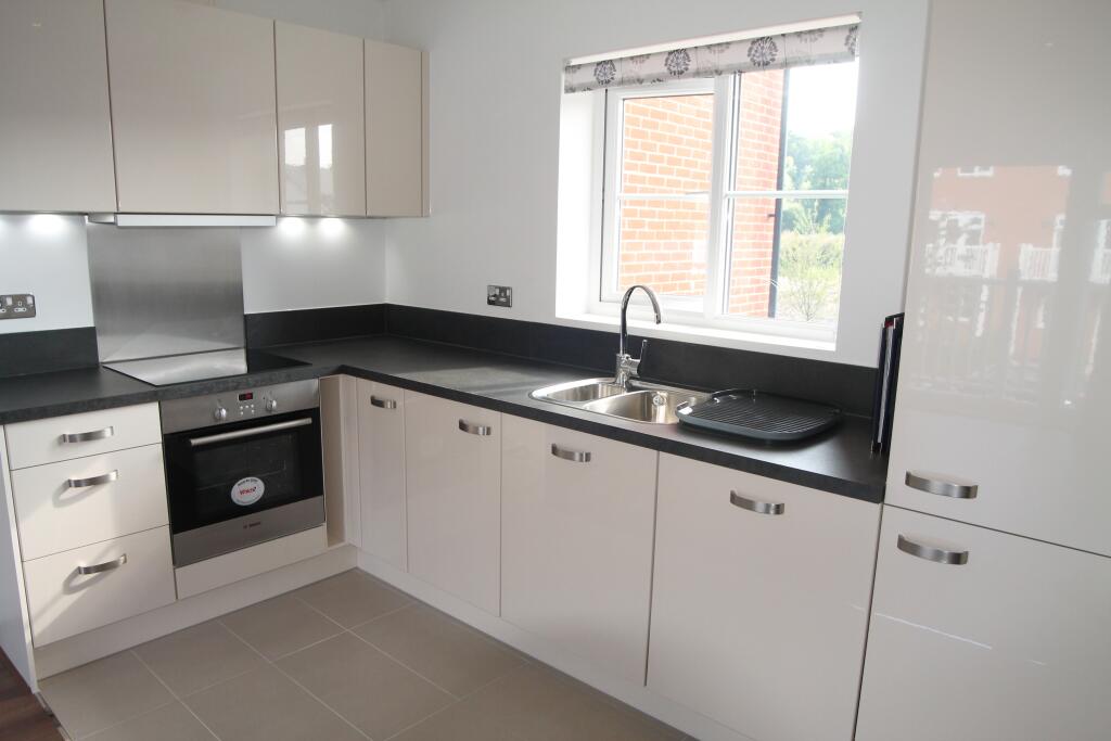 2 Chequers Avenue Ki