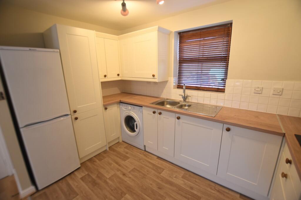 35 Kendall Place kitchen 3