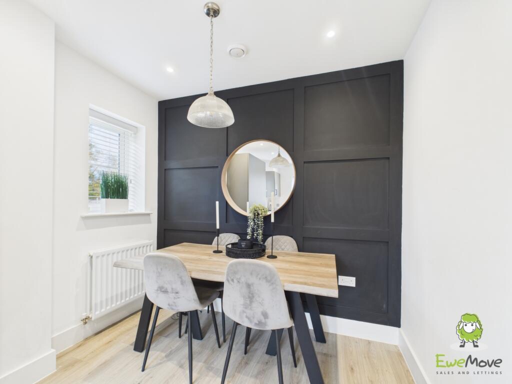 EweMove Estate Agents Basingstoke - Fishbourne Gar