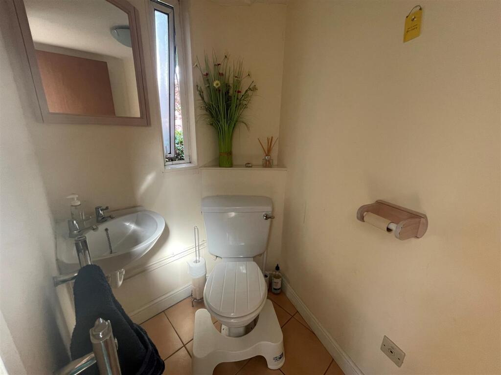 Cloakroom.jpg