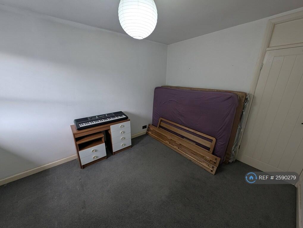 Double Bedroom 3