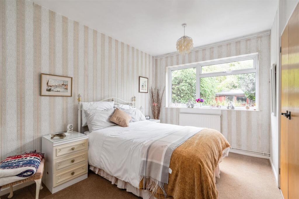 17 Austrey Close_1.jpg